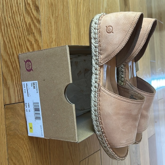 Born Seak Sandal - Picture 6 of 9